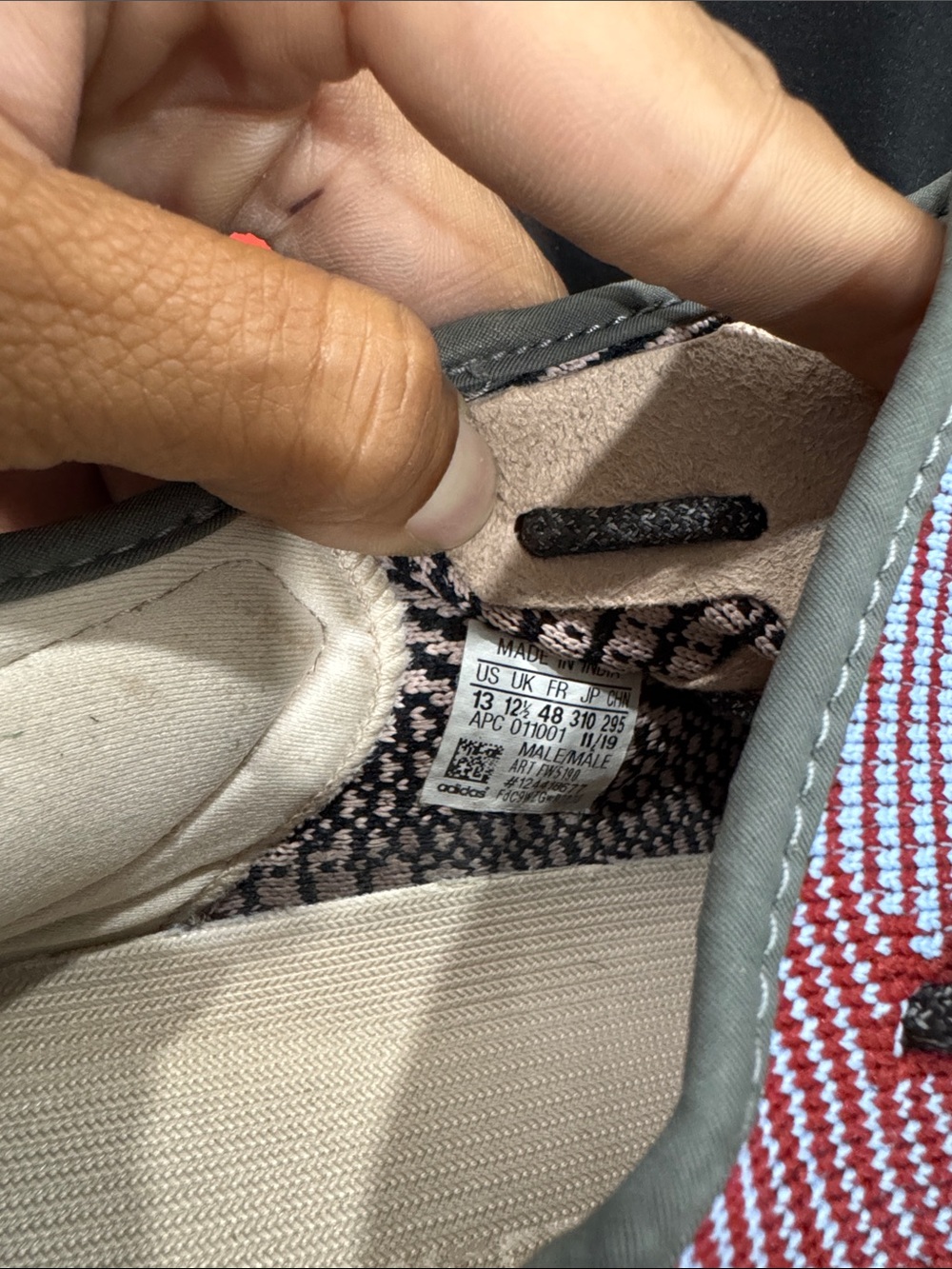 AUTH Adidas YEEZY Boost 350 V2 'Yecheil SIZE 13 - Picture 6 of 6